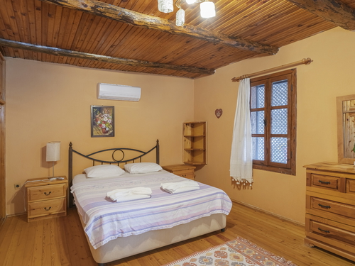  gece  -  Kasım
  | Kalkan Üzümlü'de Çocuk Havuzlu, Deniz Manzaralı 6 Kişilik Villa